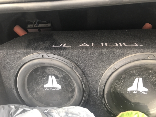 JL audio subs 2 12in in built box - Nex-Tech Classifieds