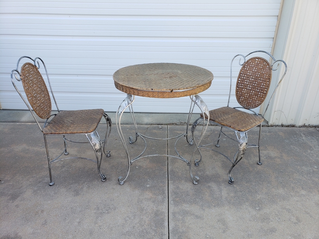 Bistro Set--Table and Chairs - Nex-Tech Classifieds