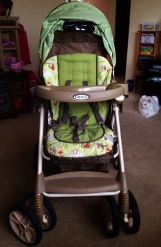 winnie the pooh car seat and stroller set
