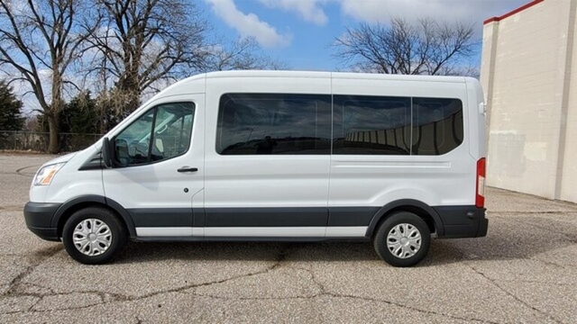 ford transit 12 passenger van