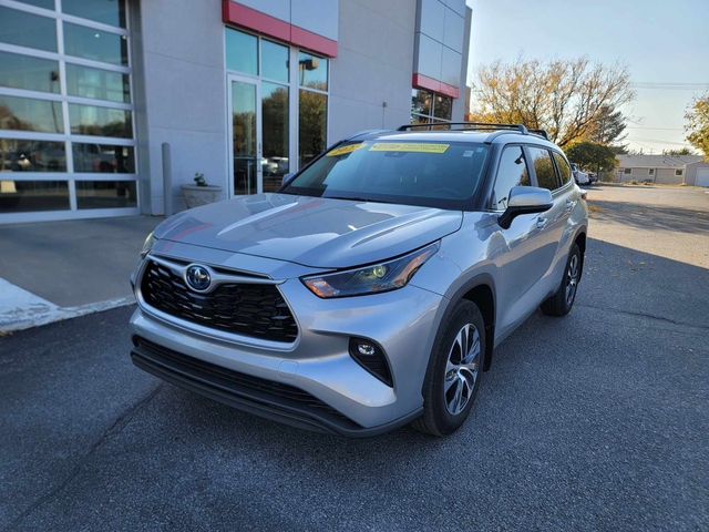 2023 Toyota Highlander XLE Hybrid in Celestial Silver - Nex-Tech ...