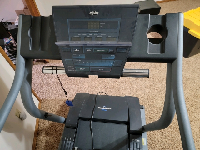 Nordictrack exp 1000 online treadmill price