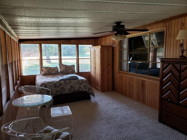 CABIN at KANOPOLIS LAKE - Nex-Tech Classifieds