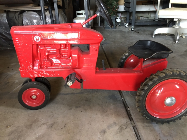 ih pedal tractor