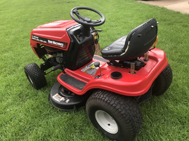 Yard machine riding discount lawn mower 15.5 hp