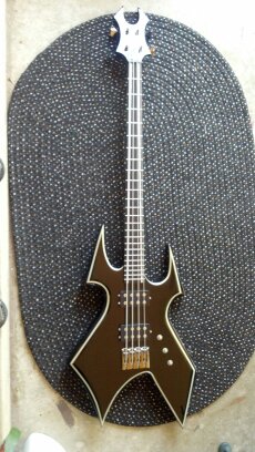 B.C. Rich Warbeast 'Trace' Bass Guitar!! NICE!!