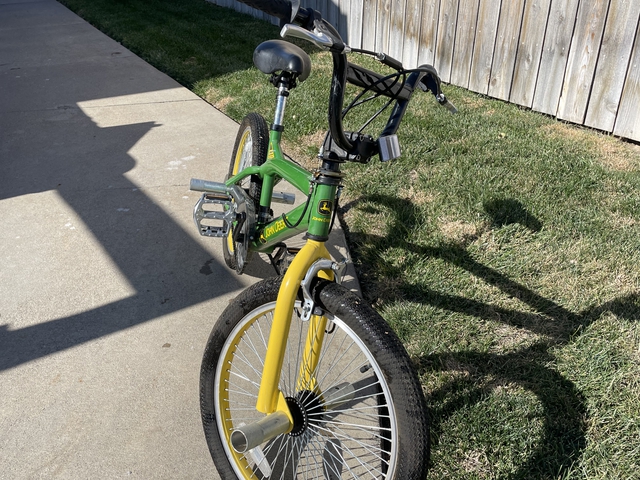 john deere kids bike