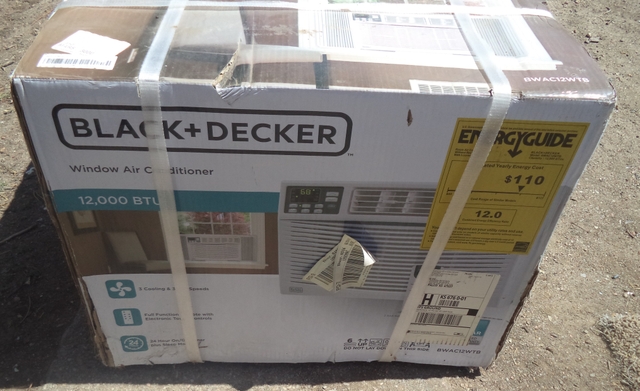 Black and Decker 12000 BTU Air Conditioner