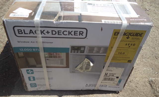 Black & Decker 12000 BTU Air Conditioner