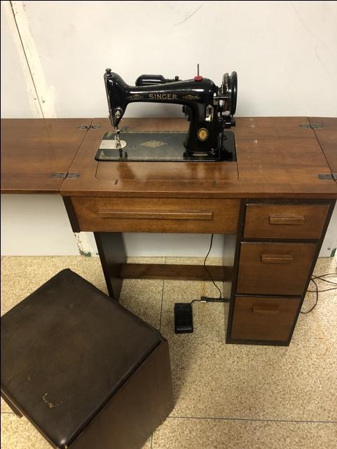 1951 Singer Sewing Machine - Nex-Tech Classifieds