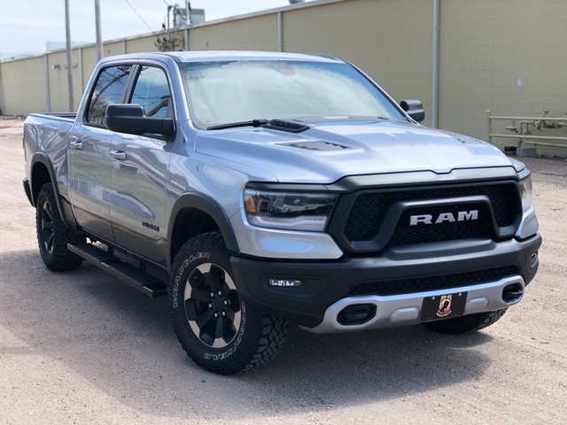 ram rebel running boards