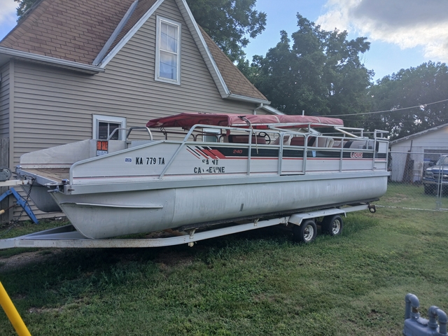 24 Ft 1988 Lowe Pontoon FOR SALE - Nex-Tech Classifieds