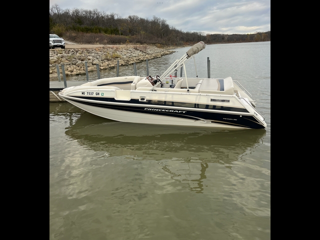 2005 Princecraft 210 Vacanza 21’ Aluminum Deck Boat,I/O - Nex-Tech ...