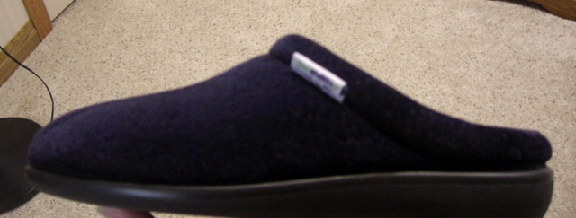 Brookstone slippers tempur pedic online