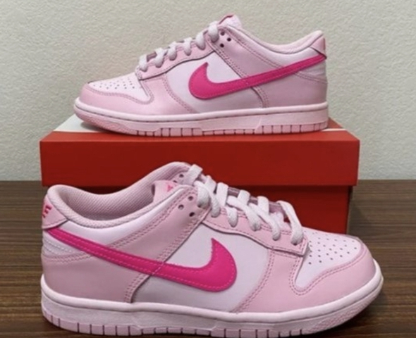 Flamingo dunks best sale