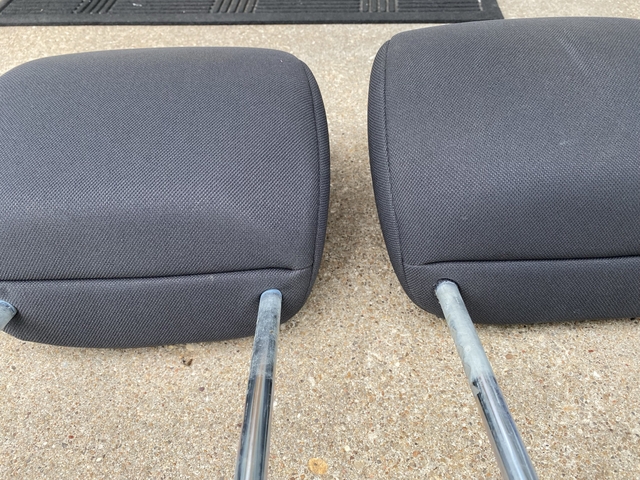 2008 Dodge Grand Caravan Headrests - Nex-Tech Classifieds