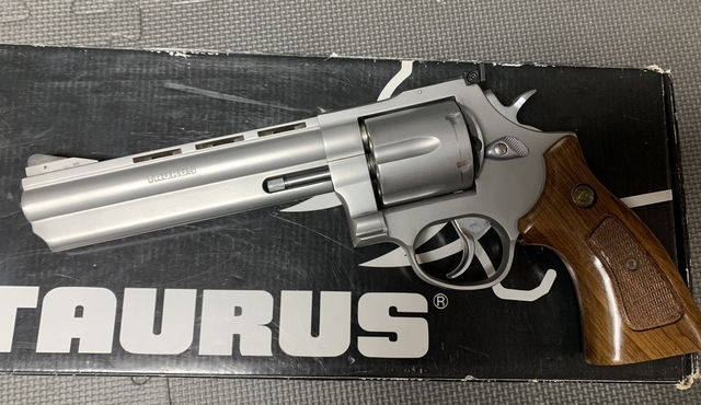 Taurus 44 magnum - Nex-Tech Classifieds