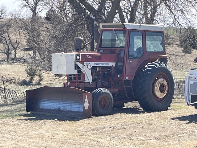 1466 International Tractor with Front Blade - Nex-Tech Classifieds