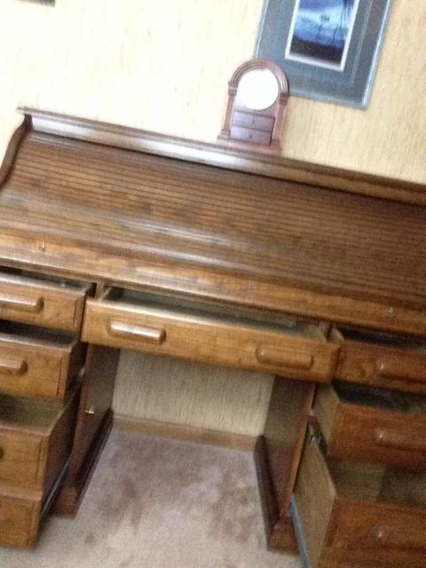 broyhill roll top desk