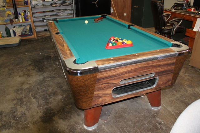 Bar Size Pool Table Nice Condition, What Size Is A Bar Room Pool Table