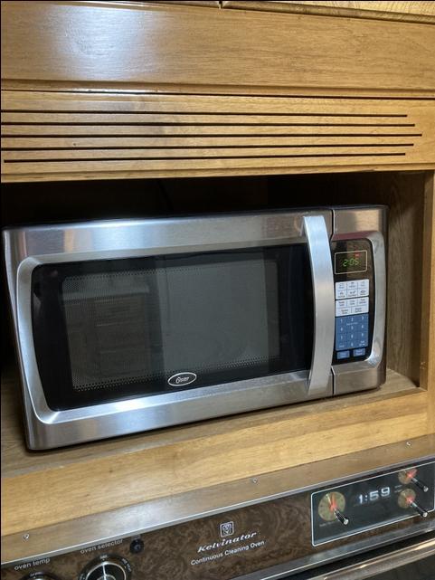 SOLD - Oster microwave