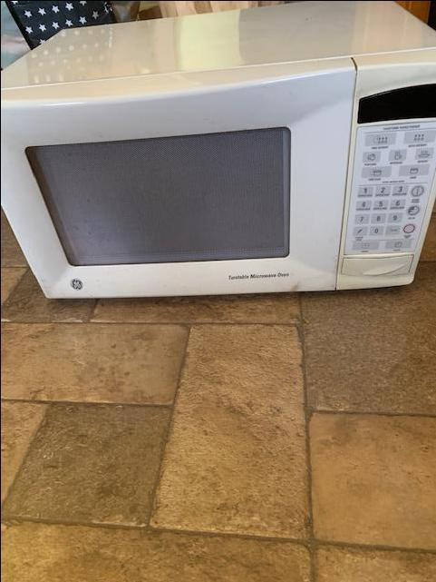 Oster microwave - Nex-Tech Classifieds