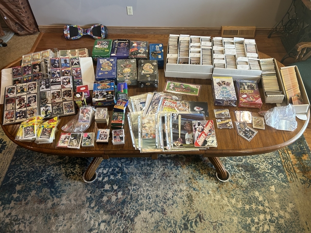 Update: Large lot of sports cards - Nex-Tech Classifieds