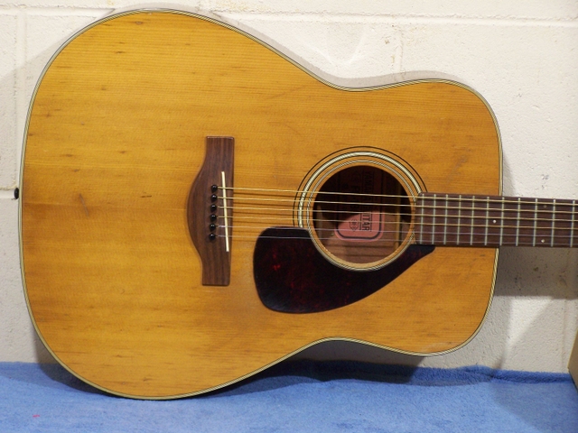 VINTAGE YAMAHA FG-180 ACOUSTIC FOLK GUITAR, JAPAN, RED LABEL - Nex