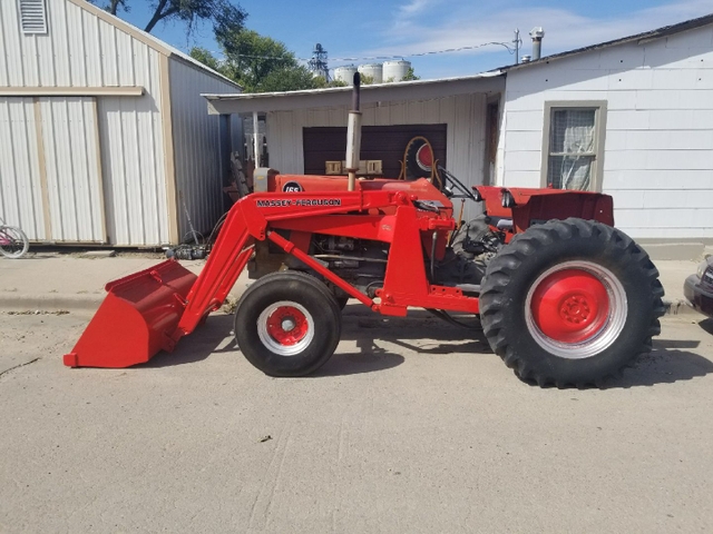4 Sale Or Trade Nice Clean Mf 165 Diesel Tractor With Loader Nex Tech Classifieds