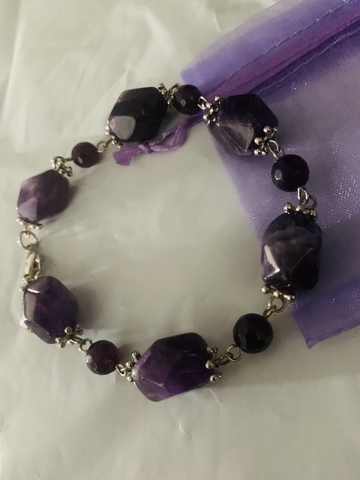 Amethyst Bracelet 8” - Nex-Tech Classifieds