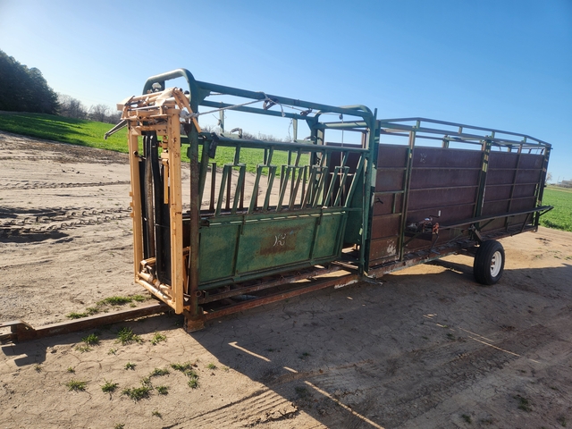 Portable chute and alley - Nex-Tech Classifieds