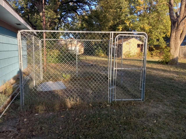 Used outdoor dog kennel for outlet sale