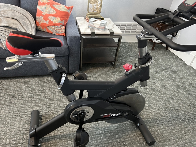 ALMOST NEW SOLE SB700 SPIN BIKE NEW LOWER PRICE 100 Nex Tech