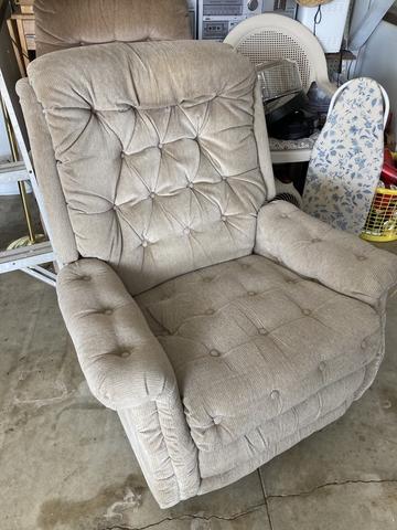 Recliner - Nex-Tech Classifieds