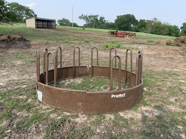 Horse Round Bale Feeders Nex Tech Classifieds