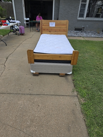 Twin bed frame with box spring and mattress - Nex-Tech Classifieds