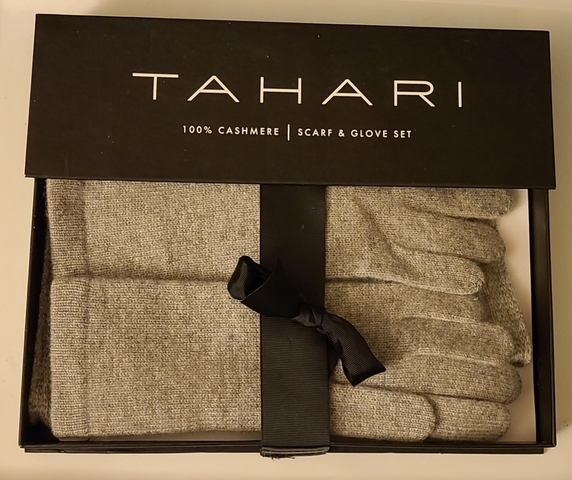 tahari scarf and glove set