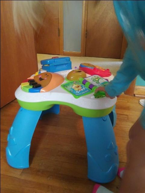fisher and price activity table