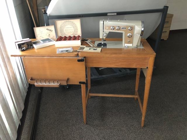 Kenmore Sewing Machine W Cabinet Nex Tech Classifieds