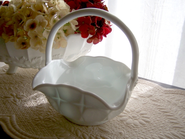 A Beautiful Vintage Milk Glass Basket Indiana Glass Constellation Pattern Brides Basket