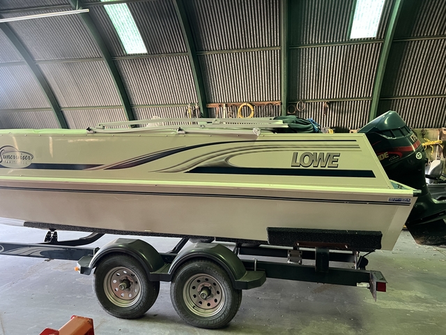 2001 Lowe Deck Boat - Nex-Tech Classifieds