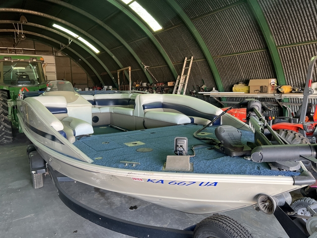 2001 Lowe Deck Boat - Nex-Tech Classifieds