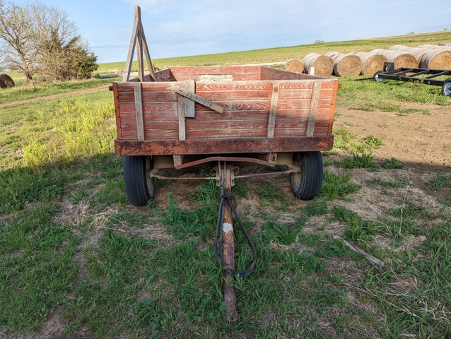 Red dump wagon - Nex-Tech Classifieds