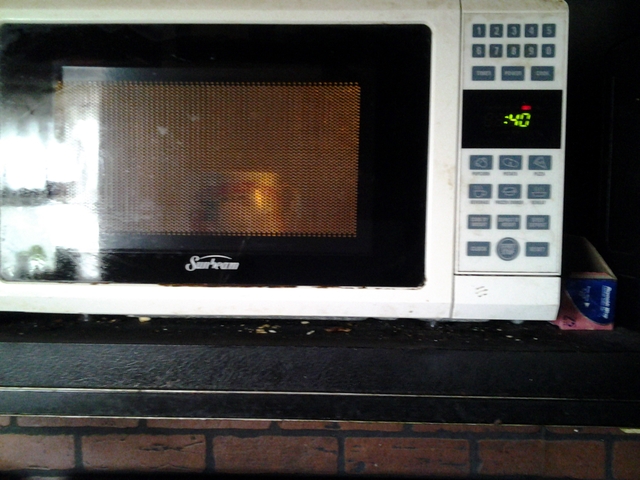 Sunbeam microwave - Swico Auctions