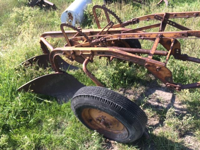 Allis chalmers 2 bottom plow - Nex-Tech Classifieds