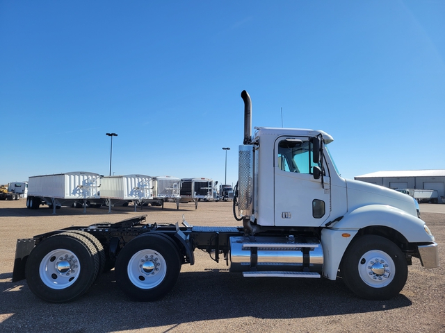 2006 Freightliner Columbia 125 #35 - Nex-Tech Classifieds