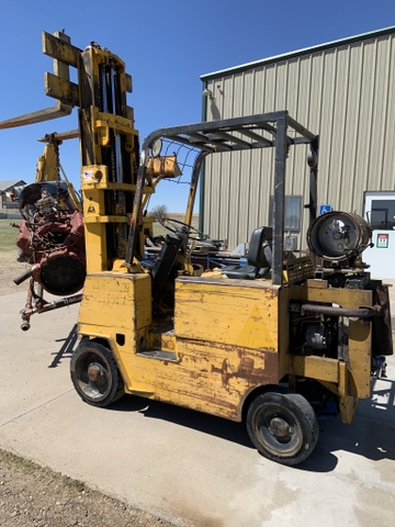 Big ugly Allis chalmers forklift for cheap - Nex-Tech Classifieds