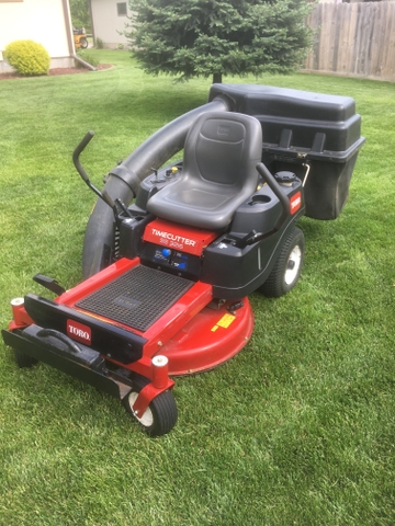 SOLD Toro Zero Turn SS3216 Mower