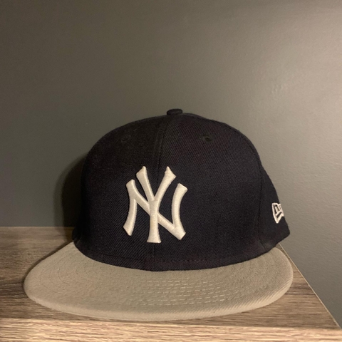 NY Yankees Flatbill - Nex-Tech Classifieds