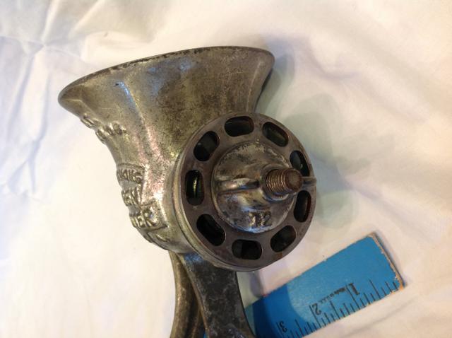 Antique metal meat grinders - Nex-Tech Classifieds